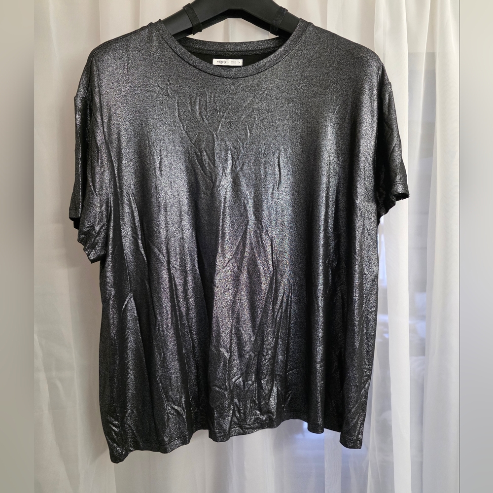 Maurices Metallic Black Short Sleeve Tee Essential
